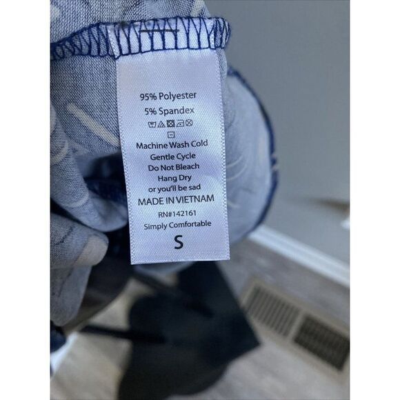 LuLaRoe Irma SMALL 95% Polyester 5% Spandex Navy, - Picture 5 of 6